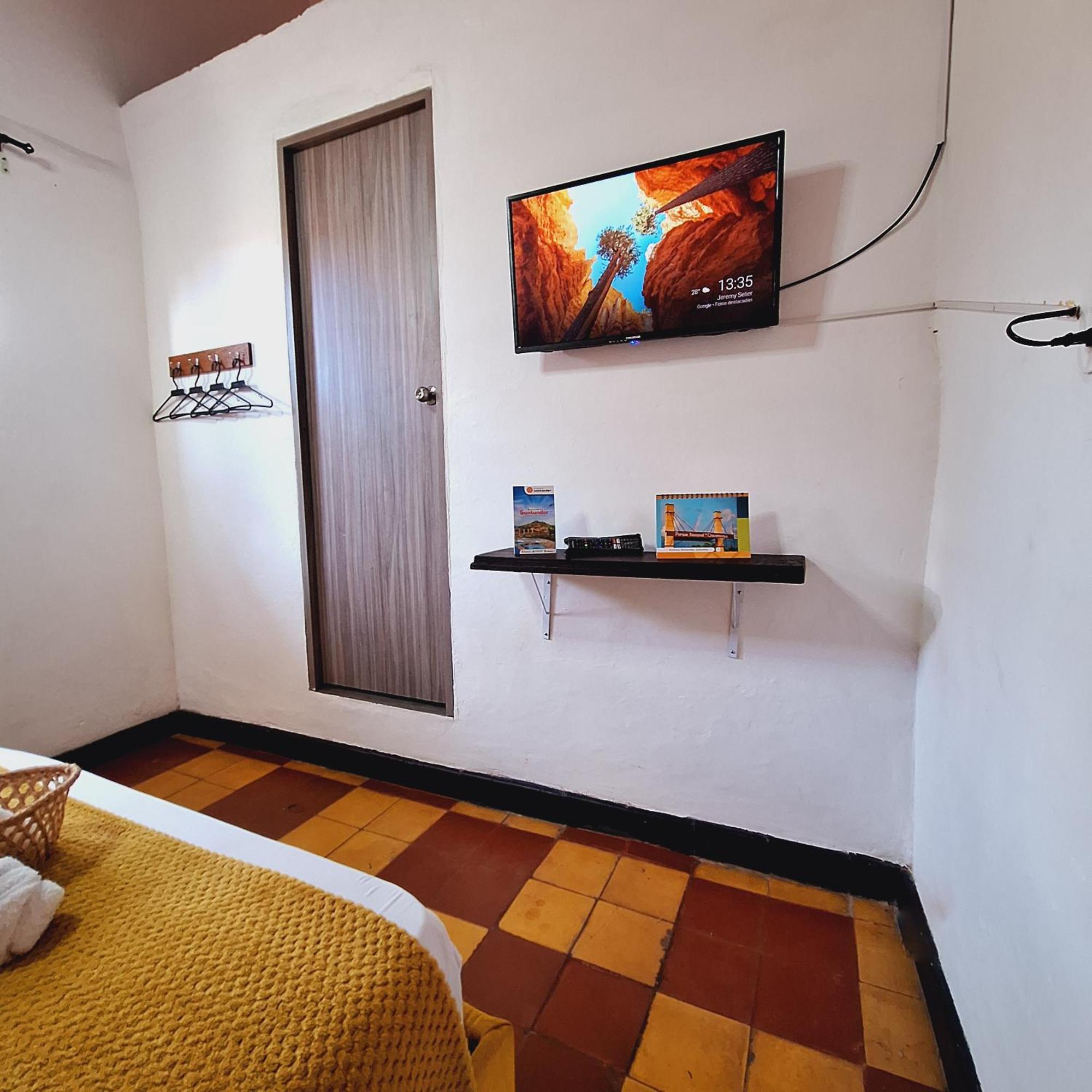 Hostal Colombian Gold Сан-Хиль Экстерьер фото