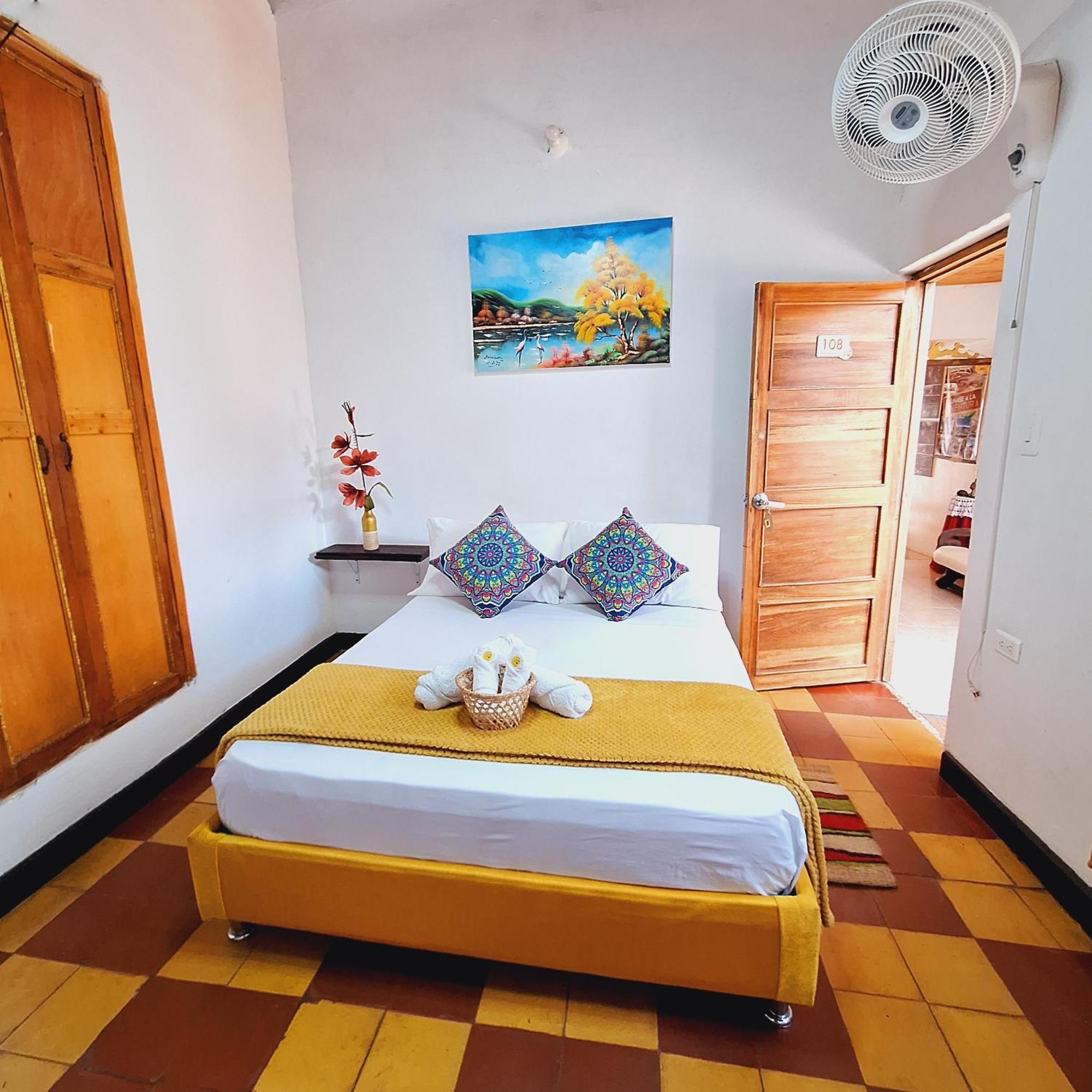Hostal Colombian Gold Сан-Хиль Экстерьер фото